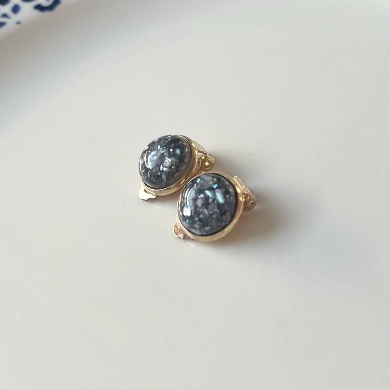 Funkelnde Ohrclips Champagnegold Grau von Perlenlagune