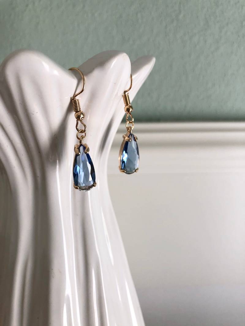 Himmelblaue Tropfen - Ohrringe von Perlenlagune