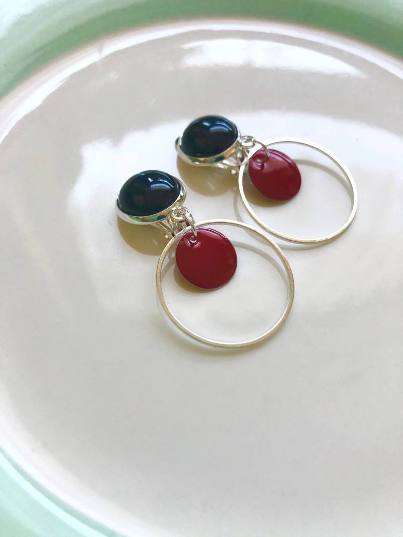 Interessante Ohrclip Silber Schwarz Rot von Perlenlagune