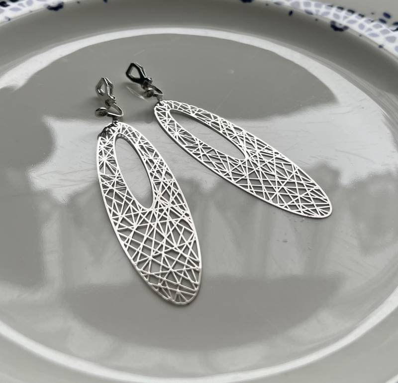 Längliche Ohrclips in Silber von Perlenlagune