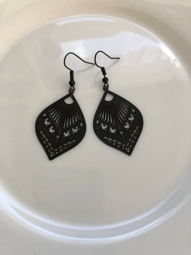 Ohrringe in Schwarz von Perlenlagune