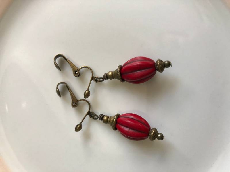 Ovale Ohrclips Bronze Rot von Perlenlagune