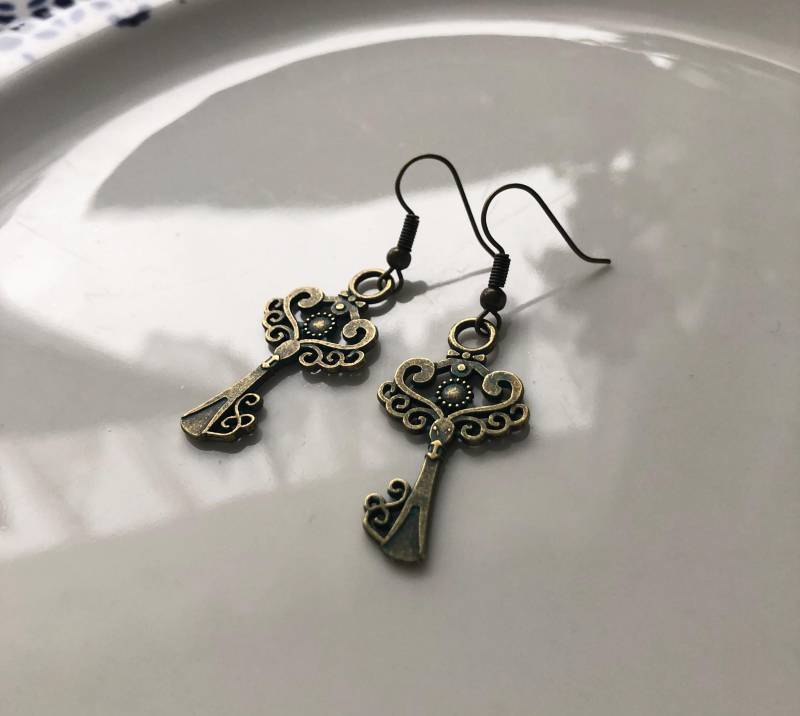 Schlüssel Ohrringe in Bronze Türkis von Perlenlagune