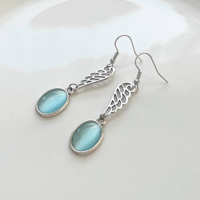 Zauberhafte Ohrringe Engelsflügel Silber Hellblau von Perlenlagune