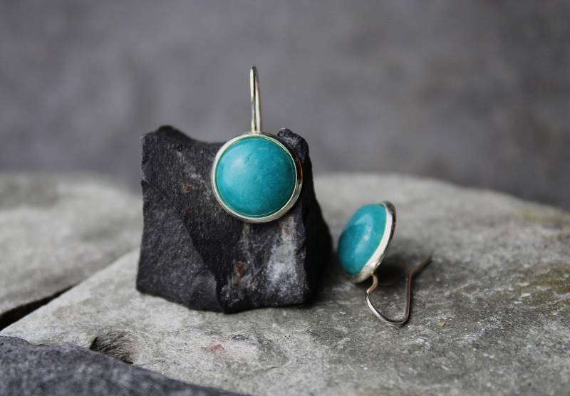 Aquamarin Ohrhänger Blauer Edelstein Cabochon 12 Mm Heilstein Schutzstein Silberfarbener Ohrhaken Accessoire Geschenk Zum Geburtstag von PerlentanzBerlin