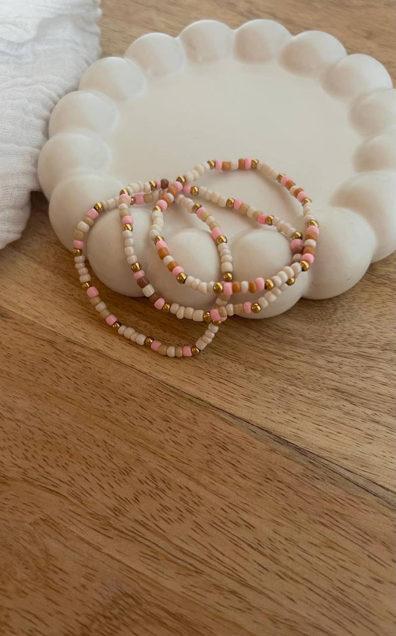 Personalisiertes Perlenarmband, Buntes Kinderarmband, Geschenkidee Frau, Freundin, Freundschaftsarmband, Perlenschmuck von PerlerieByNadine