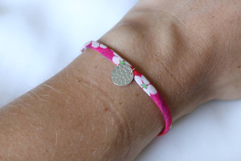 Armband Aus Liberty-stoff, Rund Gehämmert 925Er Silber, Liberty-Kordel von PerlesPompons