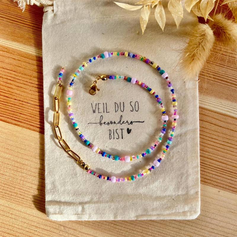 Konfetti Kette - Bunte Perlenkette, Handgemacht & Einzigartig | Rocailles Kette, Edelstahlverschluss, Geschenkidee Konfetti Kette - Bunte Perlenkette, Handgemacht & Einzigartig | Rocailles Kette, Edelstahlverschluss, Geschenkidee von Perlibert