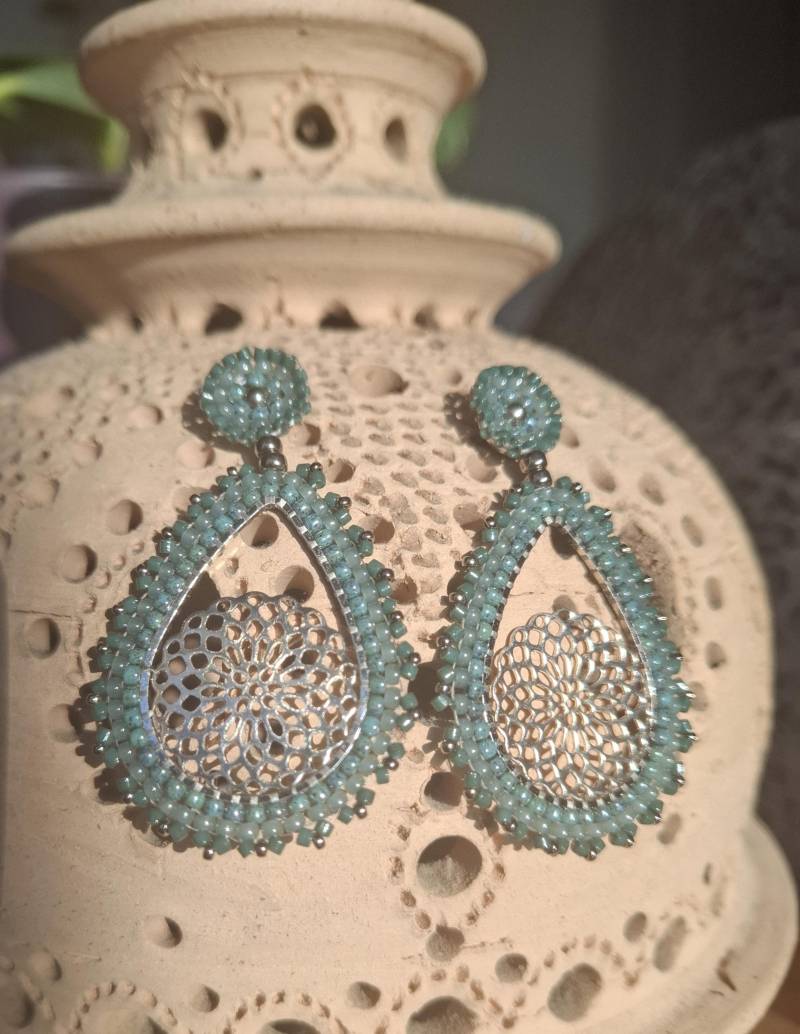 Elegante Boho Statement Ohrringe Aus Österreich. Jedes Stück Ein Unikat Hochwertigen Perlen. Andere Farbkombinationen Auf Anfrage von Perligkeiten