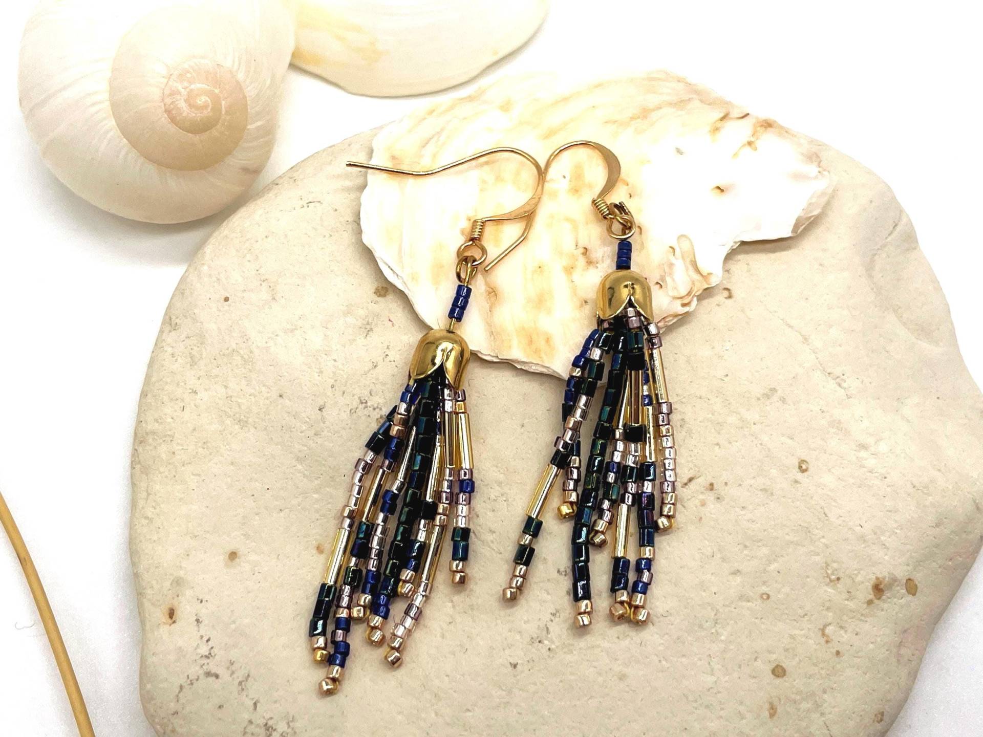 Lea - Blau-Goldene Hängeohrringe Aus Miyukiperlen Lea - Blau-Goldene Hängeohrringe Aus Miyukiperlen von PerlwerkHamburg