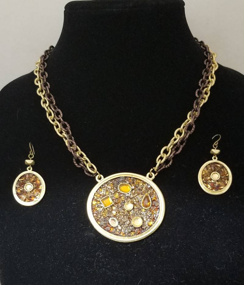 Laura Ashley Anhänger Und Passende Ohrringe Laura Ashley Anhänger Und Passende Ohrringe von PerpetualThingsUS