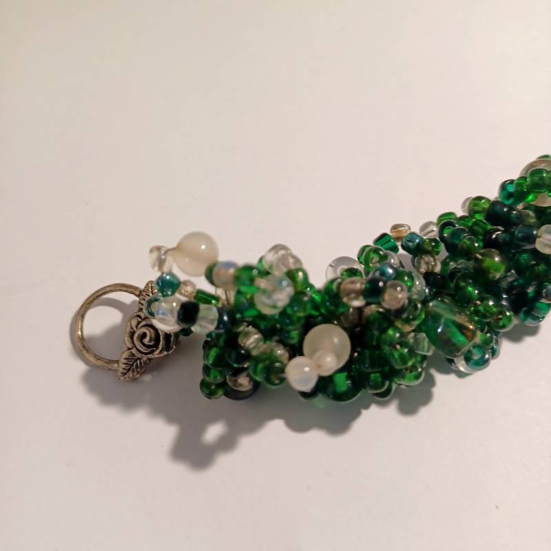 Multi Bead Grün Und Klar Armband von PerpetualThingsUS