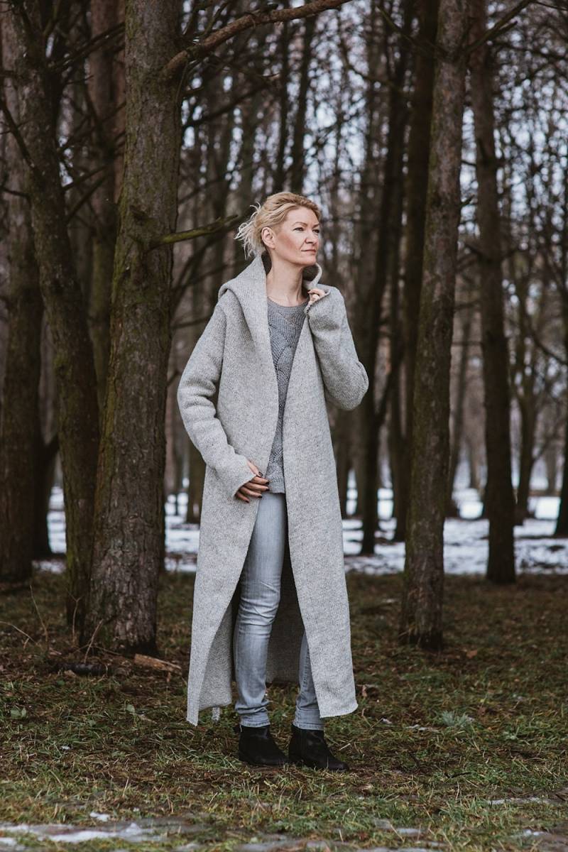 Übergroßer Wollmantel Langer Grauer Strickpullover von Persikeliz