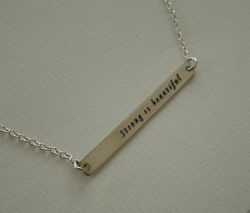 Silber Bar Halskette, Namenskette, Gold Skinny Bar Gravur Personalisierte Initial Halskette von PersonalandDesign