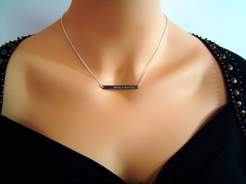 Silber Bar Halskette, Namenskette, Gold Skinny Bar Gravur Personalisierte Initial Halskette von PersonalandDesign
