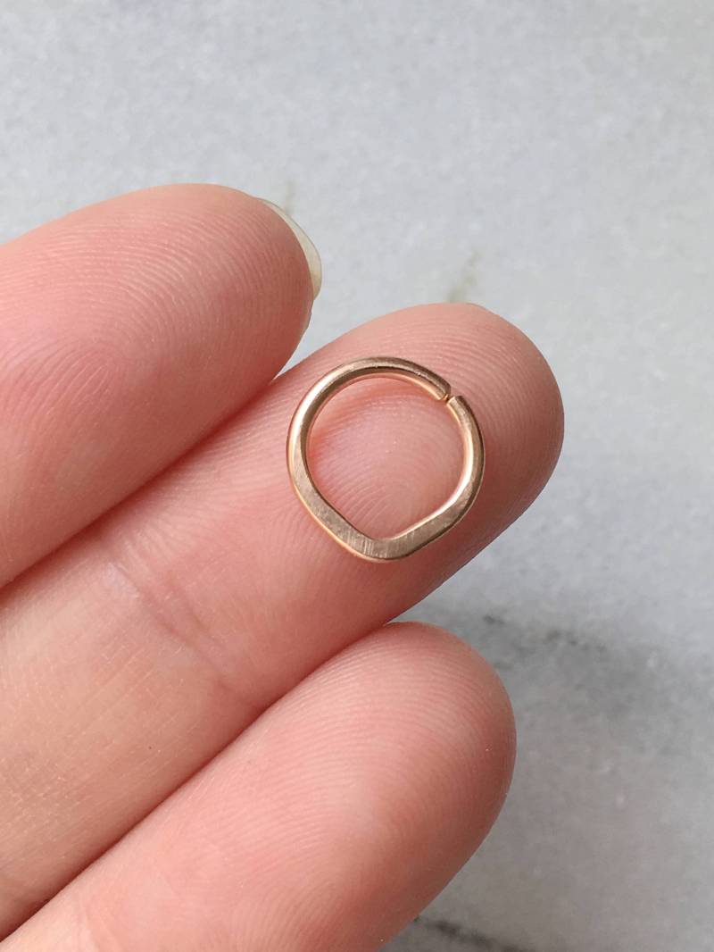 20 18 16-Gauge-Chevron-Septum-Ring. Halb Gehämmerte -sterling Silber, 14K Gold Fill Rosegold Fill von PersonalisedLayered