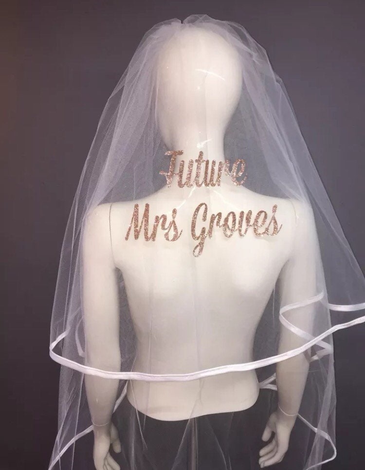 Atemberaubender Personalisierter Schleier, Hochzeit/Junggesellinnenabschied, Braut, Glitzerdruck Roségold | Zukunft Frau Schleier Braut Zu Sein Atemberaubender Personalisierter Schleier, Hochzeit/Junggesellinnenabschied, Braut, Glitzerdruck Roségold | Zukunft Frau Schleier Braut Zu Sein von PersonalisedVeil