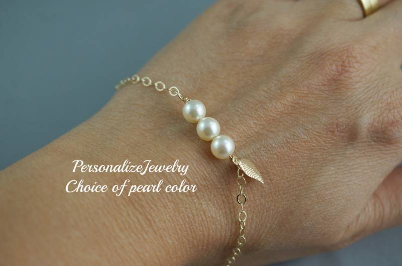 14K Gold Filled Zartes Blatt Bettelarmband | Einfacher Herbst Hochzeitsschmuck Brautjungfer Geschenk Perle in Reihe Armband Braut Party von PersonalizeJewelry