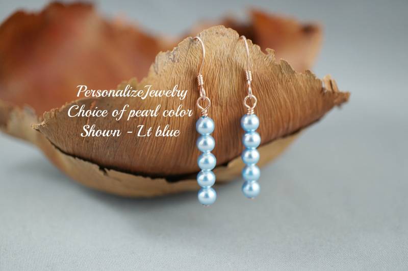 Kleine Perlenohrringe | 4 Mm Lavendel Perlen Ohrringe Schlichte in Reihe Perfekte Brautjungfer Geschenke Wahl Der Perlenfarbe von PersonalizeJewelry