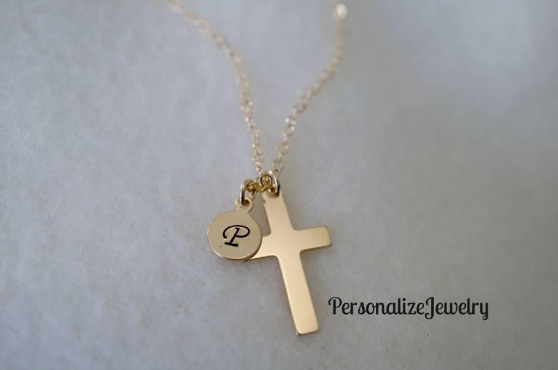 Gold Gefüllte Kreuz Halskette | Personalisierte Anfang Charm Anhänger von PersonalizeJewelry