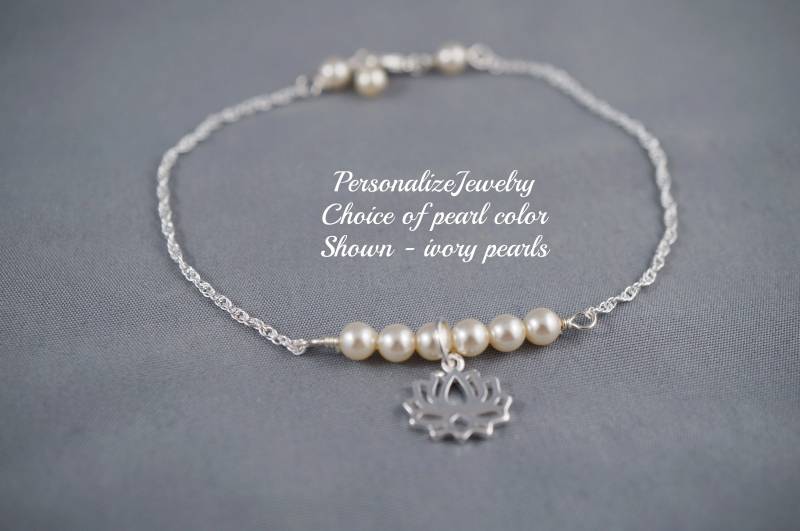 Lotus Blumen Armband Für Frauen | Swarovski Perlen Verstellbares Sterling Silber Yoga-Armband Yoga Braut Urlaub Geschenk von PersonalizeJewelry