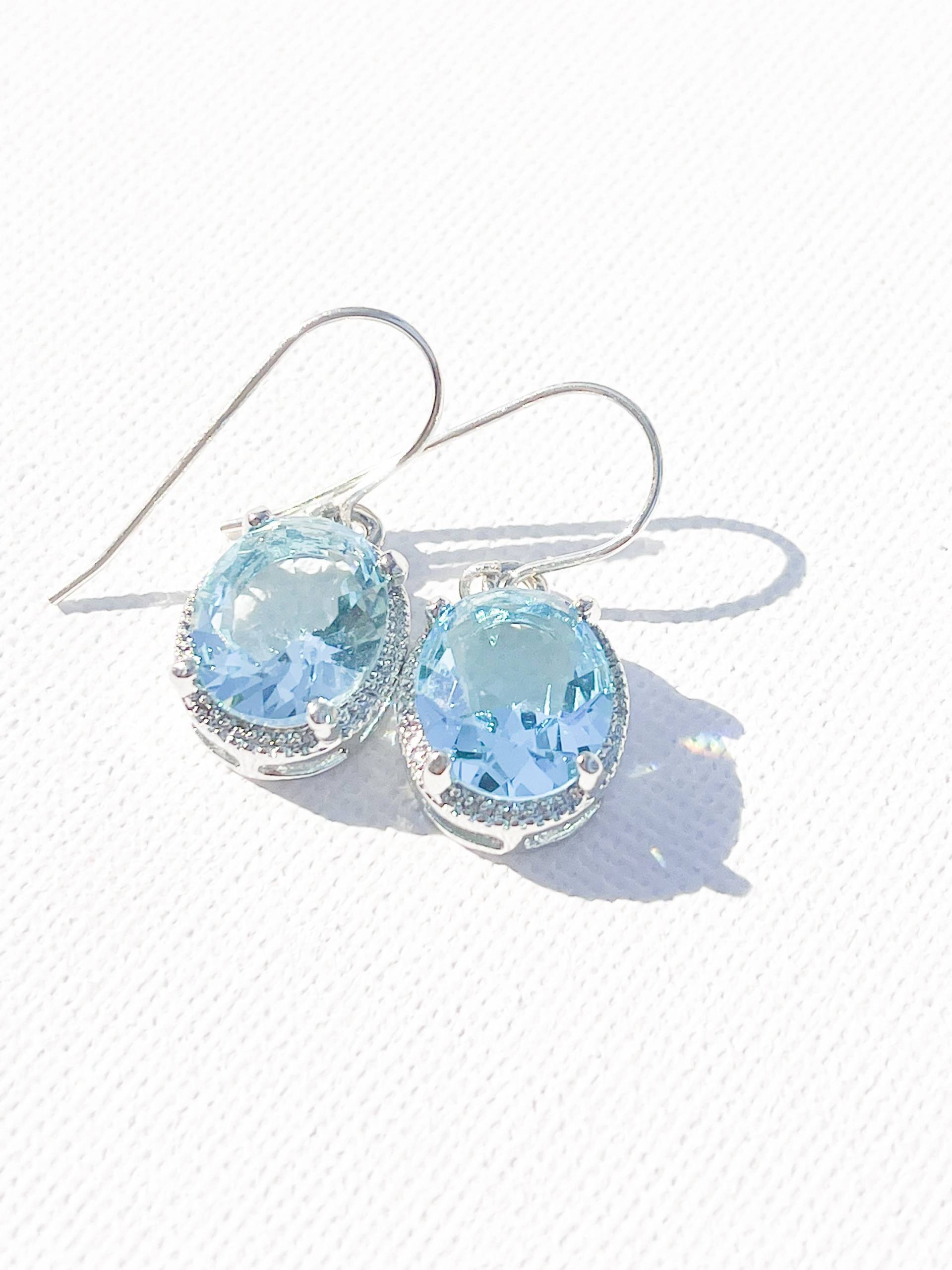 Aquamarin Ohrringe Und Anhänger Set, Hellblaue Ohrringe, Meerblau Schmuck, Geschenk Für Sie, Geburtsstein März Aquamarin Ohrringe Und Anhänger Set, Hellblaue Ohrringe, Meerblau Schmuck, Geschenk Für Sie, Geburtsstein März von PersonalizedByLD