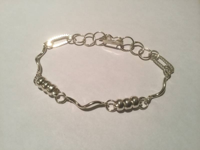sterling Silber Perlen Armband, Gehämmertes Armband Mit Silberperlen von PeruMuchikstore