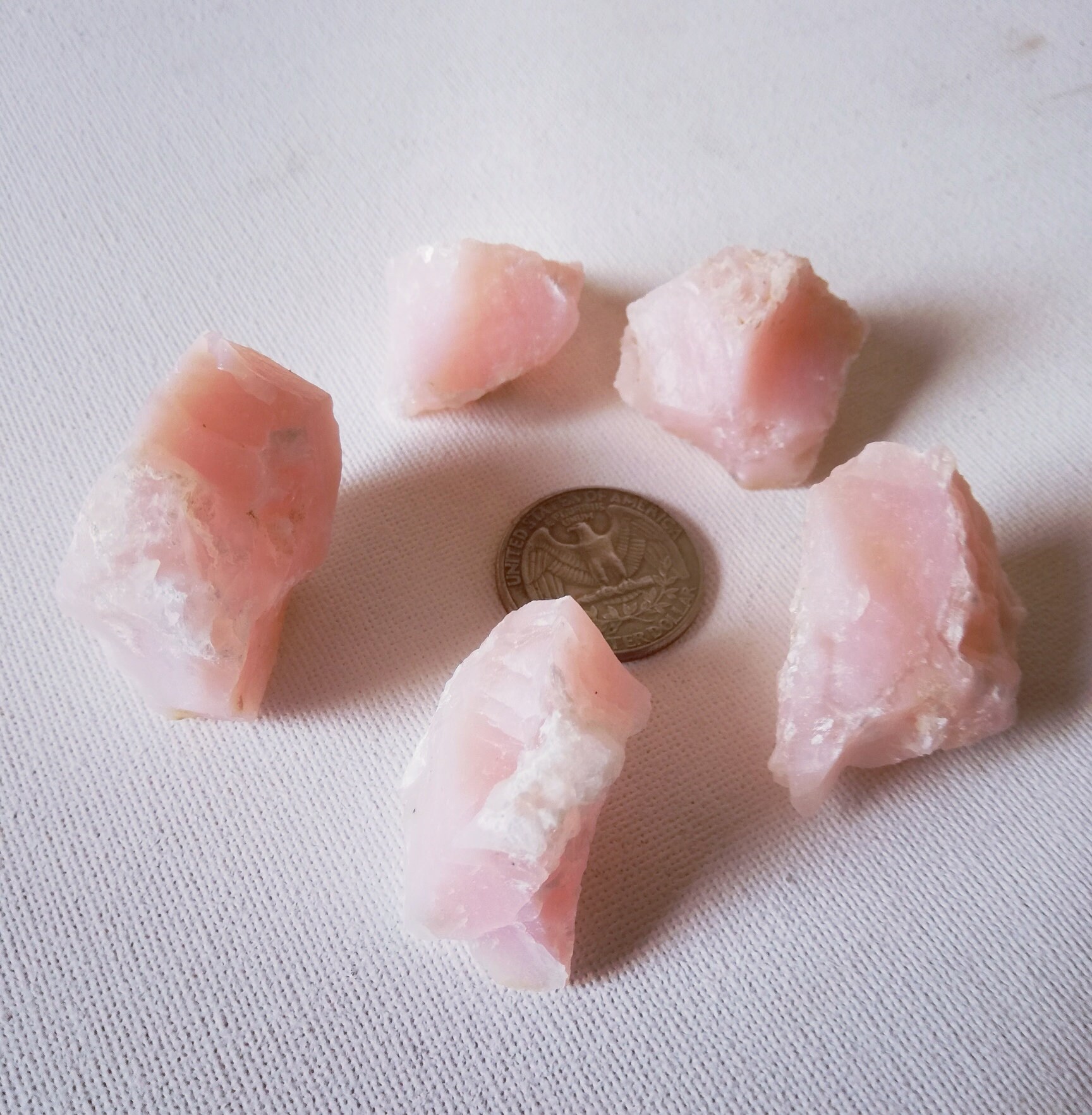 Rosa Opal Grobe 5 Exemplare | 80, 0 Gramm/Brutto Kostenlosen Versand/Versandkostenfrei Rosa Opal Grobe 5 Exemplare | 80, 0 Gramm/Brutto Kostenlosen Versand/Versandkostenfrei von PeruvianCrystals