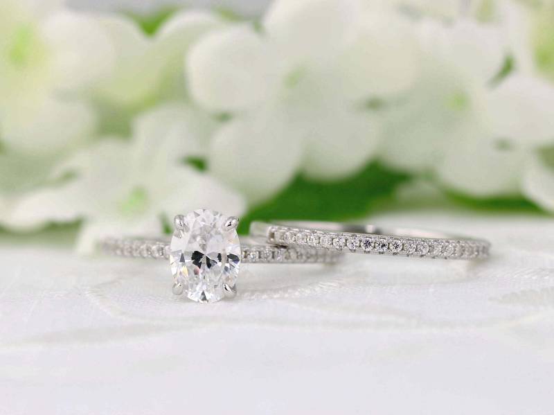 1.75Ctw Oval Ehering Set, Verlobungsring, Solitärring, Versprechensring, Diamant Stimulant Cz, Sterling Silber von PescaraJewelry