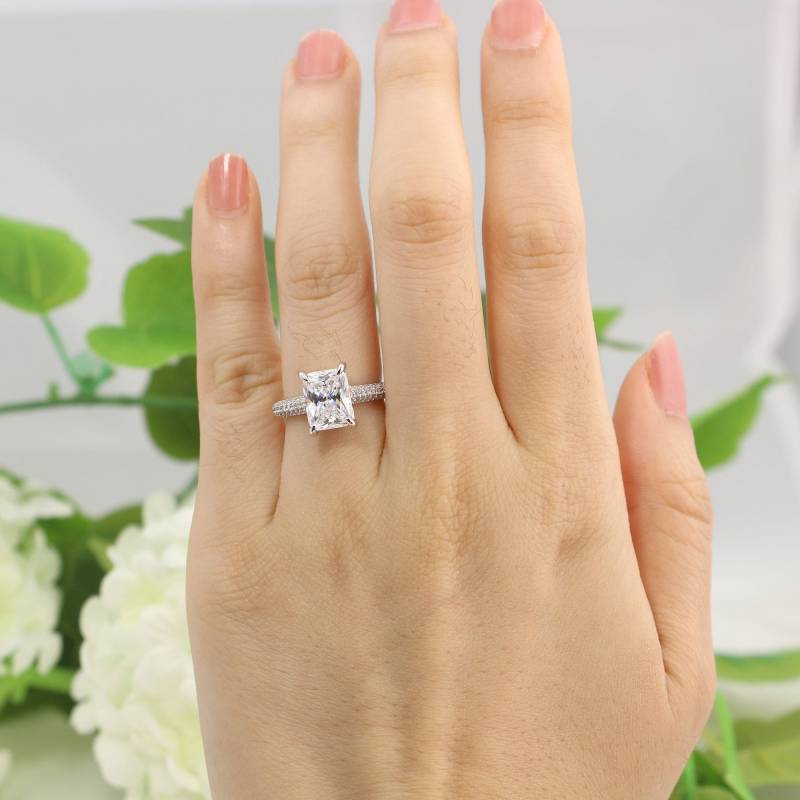 3.28Ctw Radiant Cut Verlobungsring, 3 Karat Strahlender Solitärring, Cz Diamant Simulant, Sterlingsilber Hochzeit Brautring von PescaraJewelry