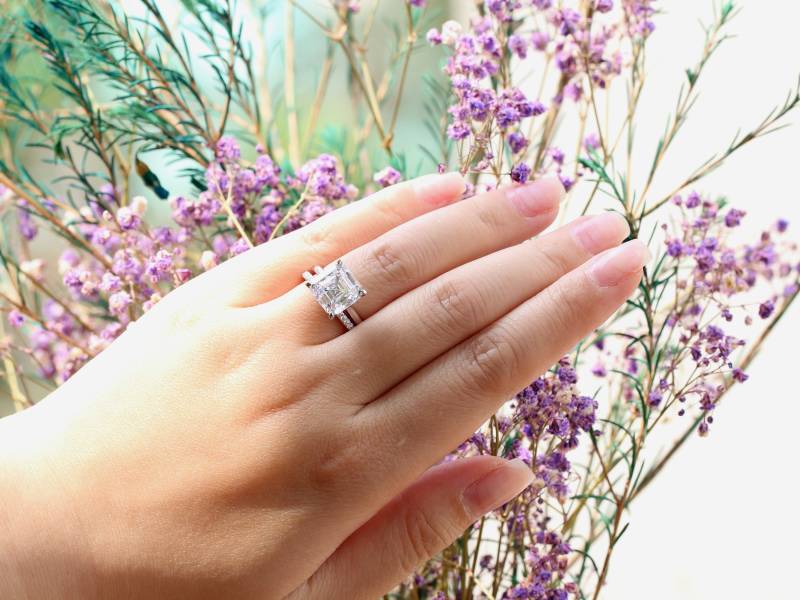 5Ct Asscher Cut Solitiare Ehering Set, Stapelringe, Versprechensring von PescaraJewelry