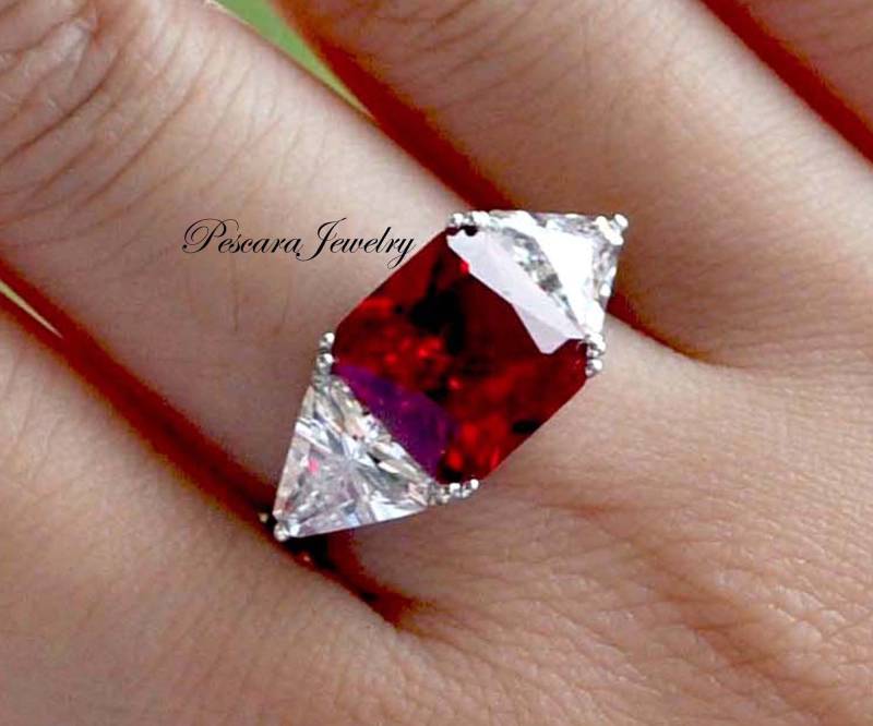 7.22Ctw Rubin Verlobungsring, Princess Cut Ring, 3 Steine Juli Birthstone Edelsteine Sterling Silber von PescaraJewelry