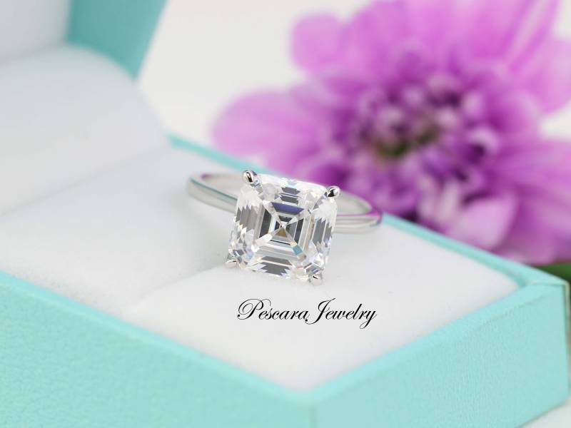 Asscher Cut Verlobungsring, 5 Karat | 10 Mm Solitärring, Versprechensring, Dünnes Band, Diamant Simulant Cz Silberring von PescaraJewelry