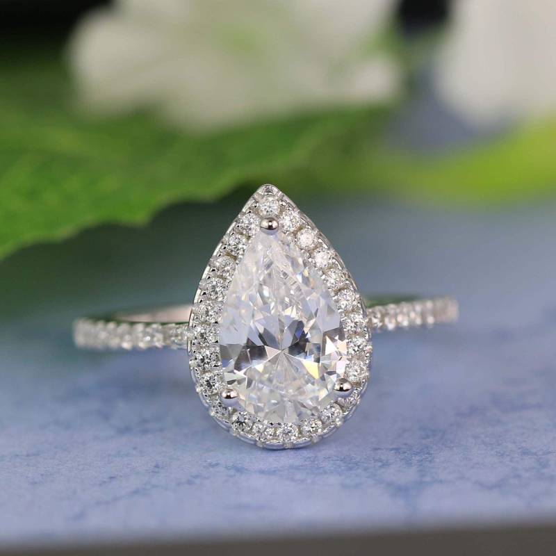 Birnenschliff Halo Ring - Birnenring Versprechensring Ehering Birnenförmiger Stimulant 2.6Ct Tw Sterling Silber von PescaraJewelry