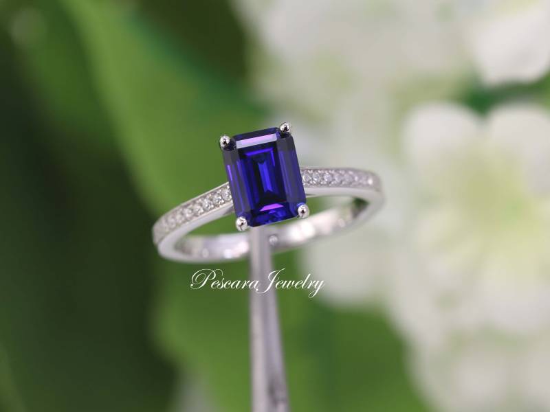 Blauer Saphir Ring Smaragdschliff Blau Edelstein September Birthstone Solitiare Sterling Silber von PescaraJewelry