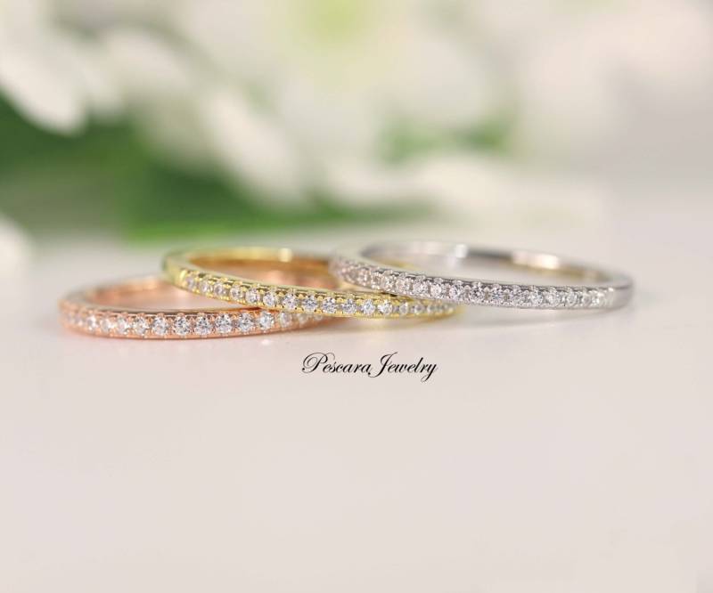Passendes Band, Halb Eternity Hochzeitsring, Dünne Cz Ringschiene, Micro Pflastern Stapelbänder, Rotgold, Gelbgold, Sterlingsilber von PescaraJewelry