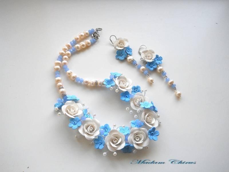 Hochzeits-Schmuckset Weiße & Blaue Blumen Ohrringe von PetalInspiration