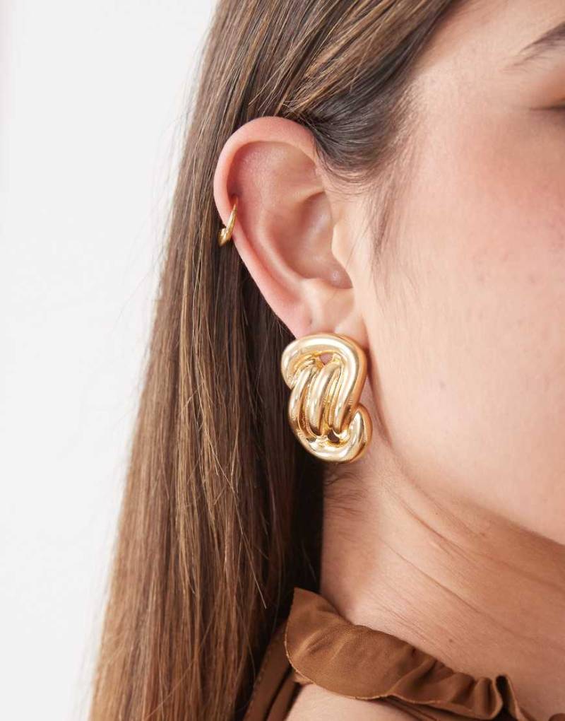 Petit Moments - Verdrehte Ohrstecker Goldoptik-Goldfarben von Petit Moments