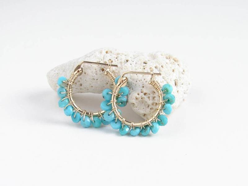 Arizona Türkis Ohrringe ~ Dornröschen 14K Gf Creolen Dezember Geburtstag Schlichter Moderner Schmuck von PetitBlue