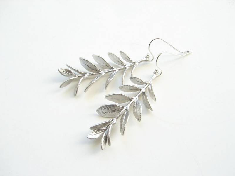 Silber Weidenzweig Ohrringe. Matt Silberfarbener Filigraner Zweig Mit Sterlingsilber Ohrhaken. Einfach Jeden Tag von PetitBlue