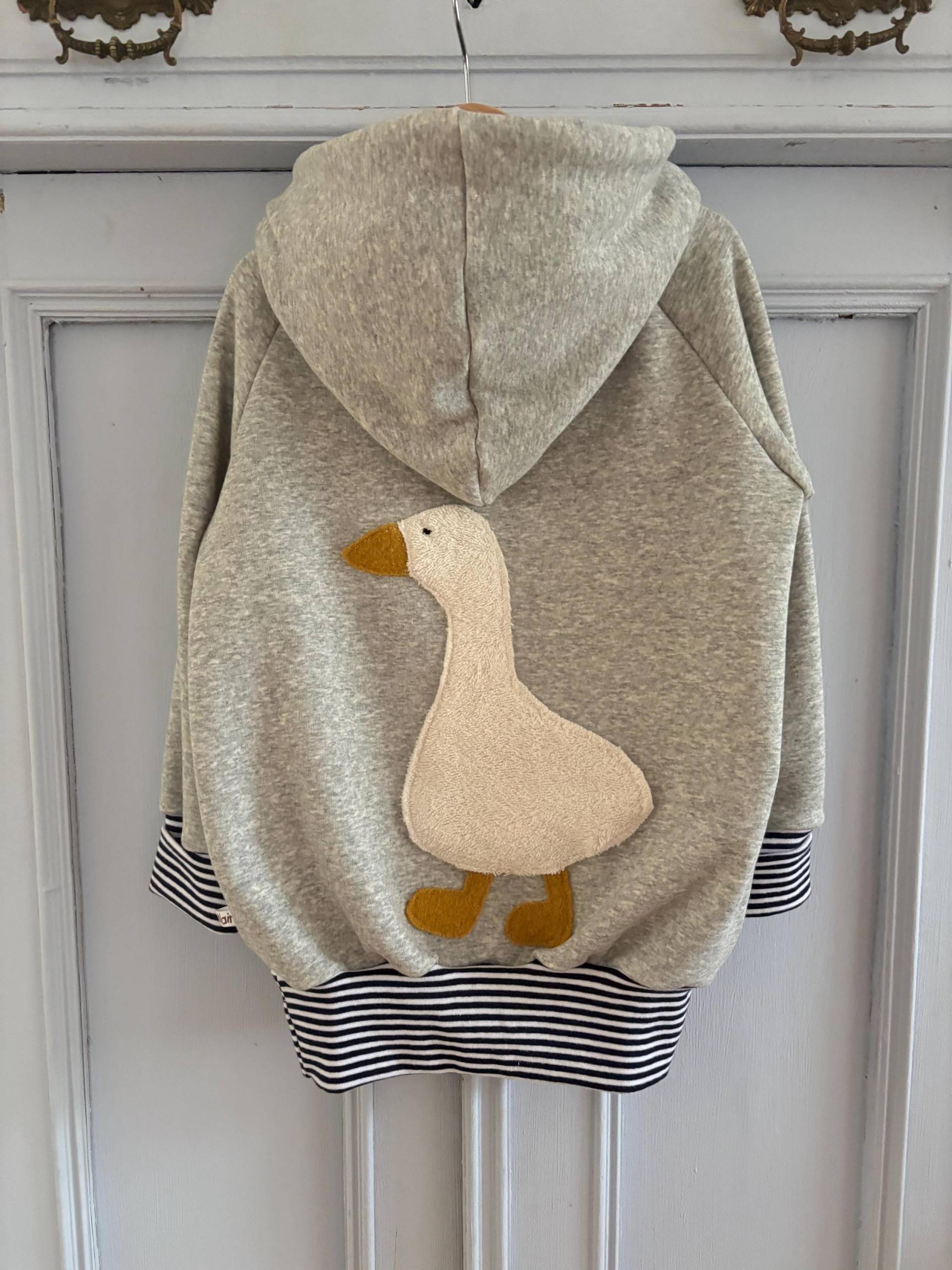 Hoodie Kinder/ Kinder/Pullover Gans Winter Handmade Hoodie/ Mit Motiv Gänseliebe Geschenk von PetitNain