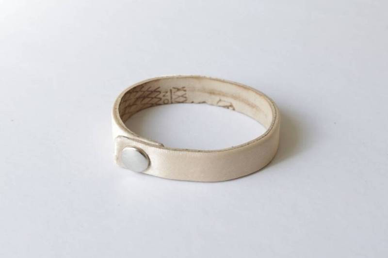 Demi Pointe Bracelet | Wendbares, Upcycled, Recyceltes Leder Und Satinarmband Aus Gebrauchten Spitzenschuhen; Made in Nyc von PetitPasNYC