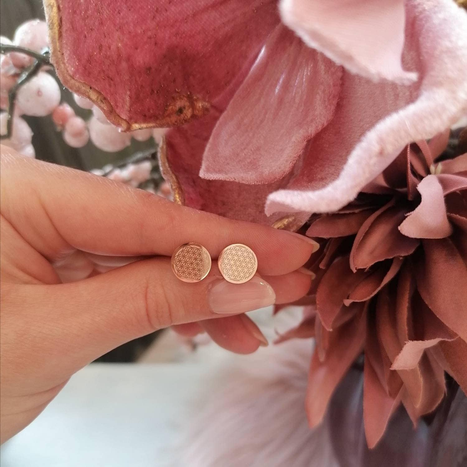 Ohrstecker Lebensblume Rosegold, Edelstahl Blume Des Lebens/Muttertag Muttertags Geschenk Ohrstecker Lebensblume Rosegold, Edelstahl Blume Des Lebens/Muttertag Muttertags Geschenk von PetiteBeauteshop