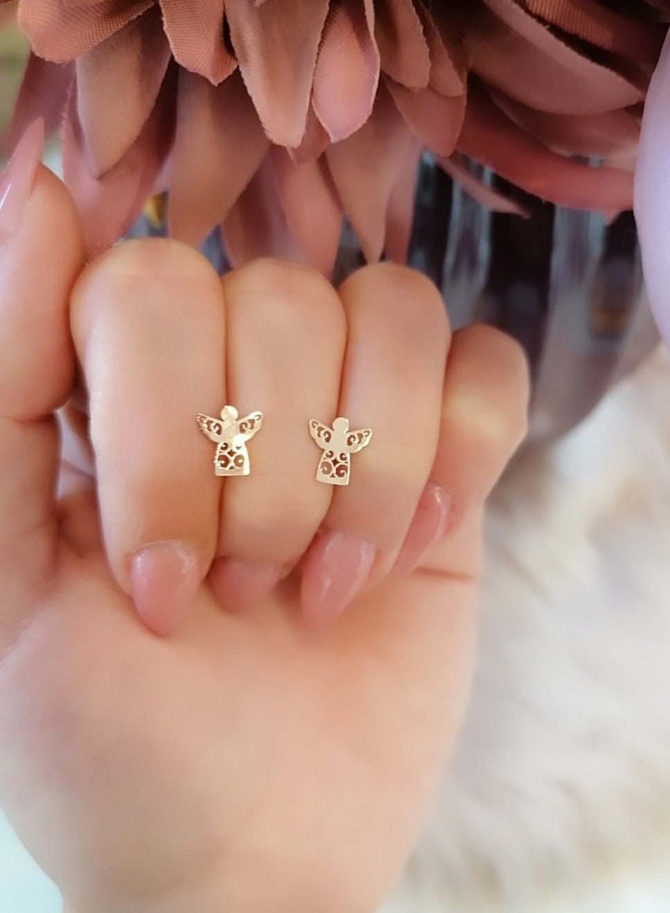 Süße Engel Rosegold Ohrstecker Aus Edelstahl Süße Engel Rosegold Ohrstecker Aus Edelstahl von PetiteBeauteshop
