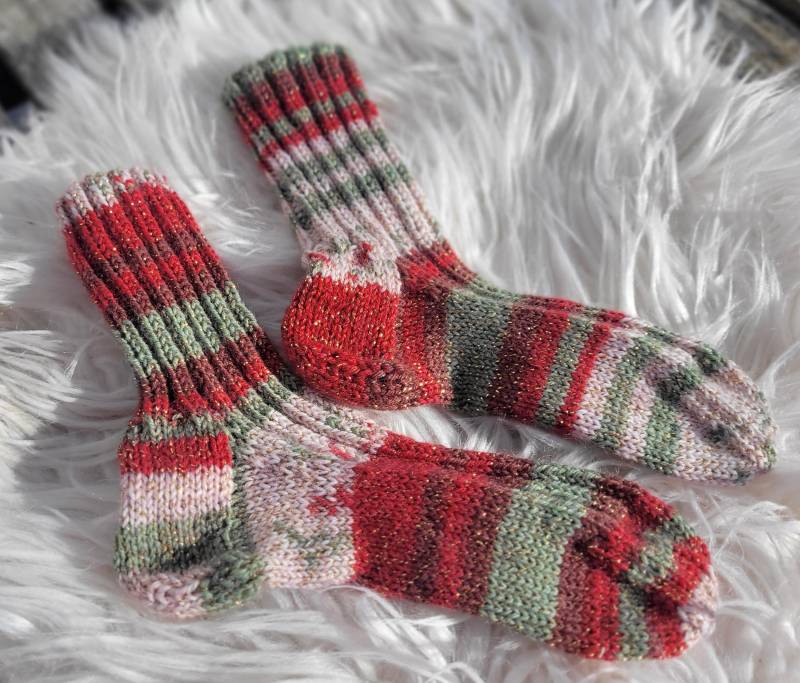 Weihnachtssocken, Wollsocken, Socken, Wandersocken, Kindersocken Größe 28/29 von PetiteFraiseDesign