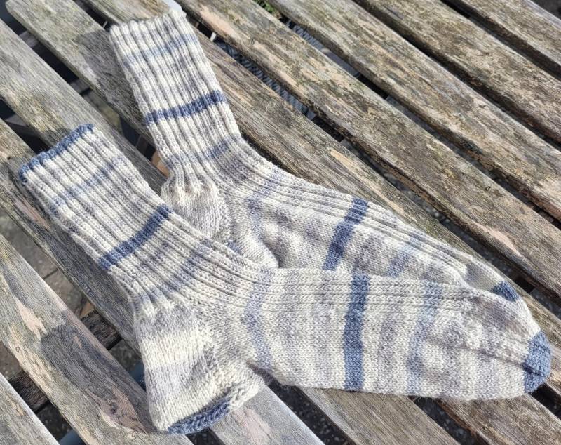 Wollsocken Mit Aloe Vera, Socken, Wandersocken Größe 46/47 Wollsocken Mit Aloe Vera, Socken, Wandersocken Größe 46/47 von PetiteFraiseDesign