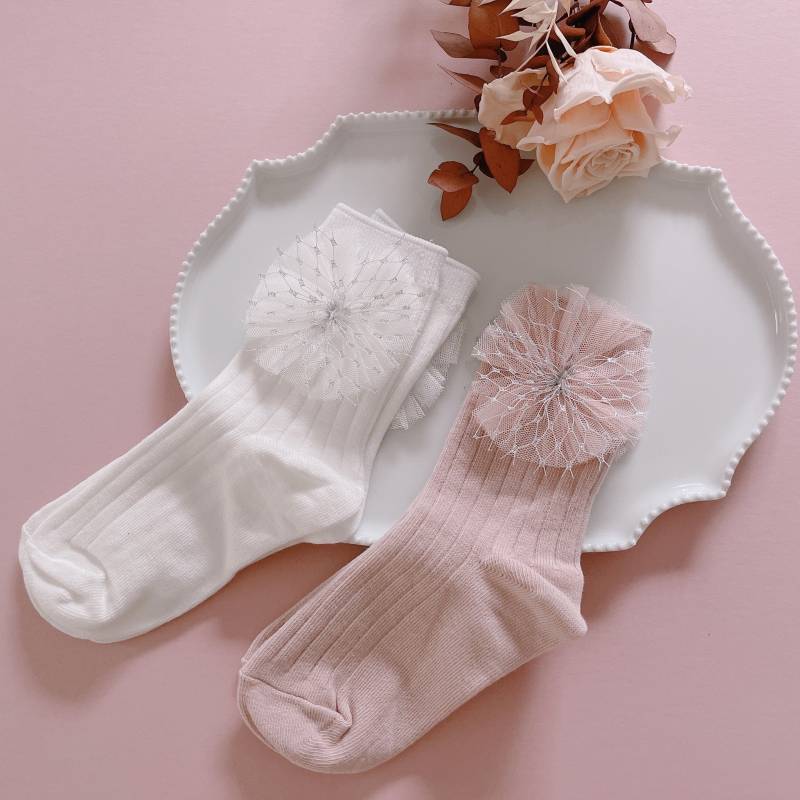 Narae Ribbon Socken von PetitejuLiaBoutique