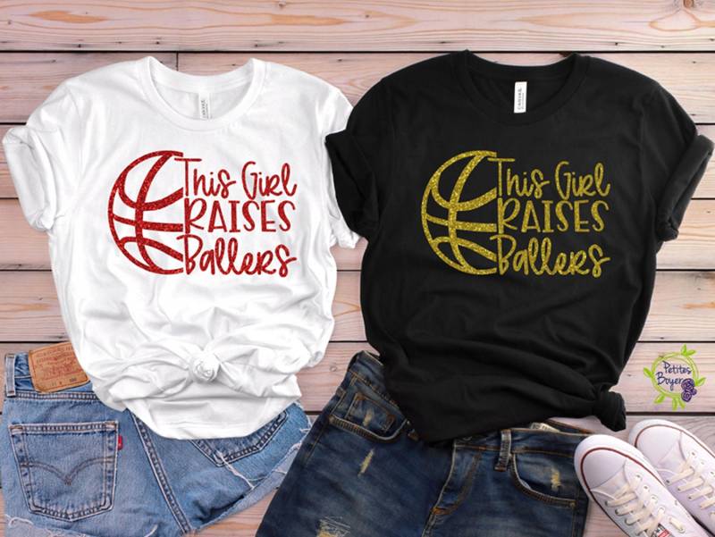 Basketball Mom Dieses Mädchen Wirft Ballers Glitter Shirt - Bella + Canvas "Unisex T-Shirt Lustiges Mama Muttertag Mutter Von Jungen-Mädchen Basketball Mom Dieses Mädchen Wirft Ballers Glitter Shirt - Bella + Canvas "Unisex T-Shirt Lustiges Mama Muttertag Mutter Von Jungen-Mädchen von PetitesBoyer