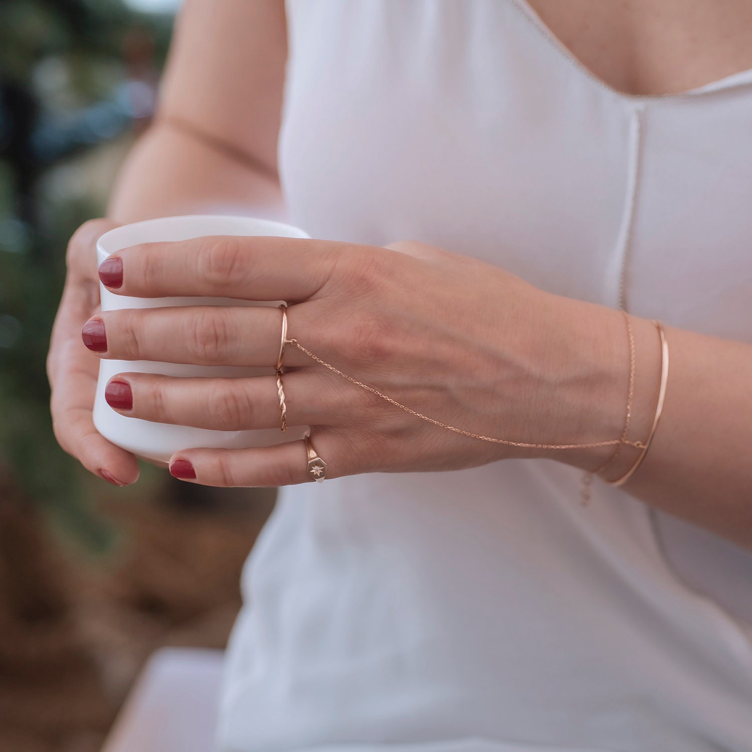 Gold Ring-Kettenarmband Zierlicher Handschmuck Gold Ring-Kettenarmband Zierlicher Handschmuck von PetitesPierres