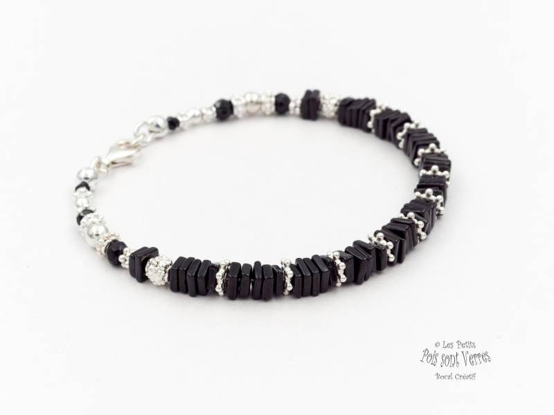 Armband, Bestehend Aus Steinen in Schwarz Granat Edelsteine Und Perlen Silber 925 Armband, Bestehend Aus Steinen in Schwarz Granat Edelsteine Und Perlen Silber 925 von PetitsPoisSontVerres